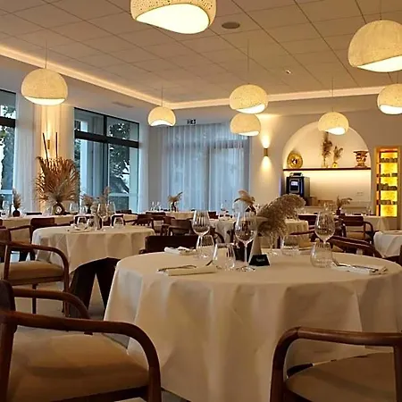 Western Premier A Storia Solenzara 4*